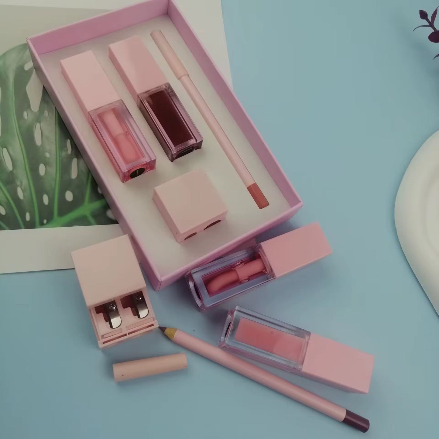 50 Sets Private Label Lip Oils + Lip Liner + Sharpener Kit