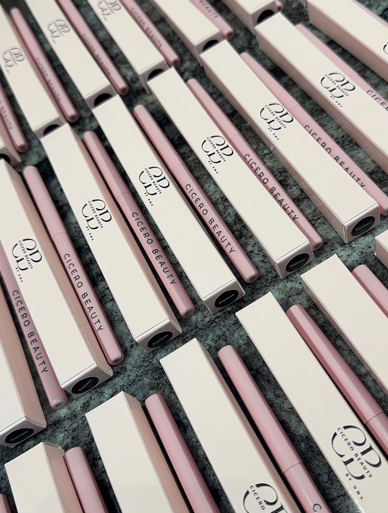 50pcs Private Label No Stain Pink Retractable Lip Liner