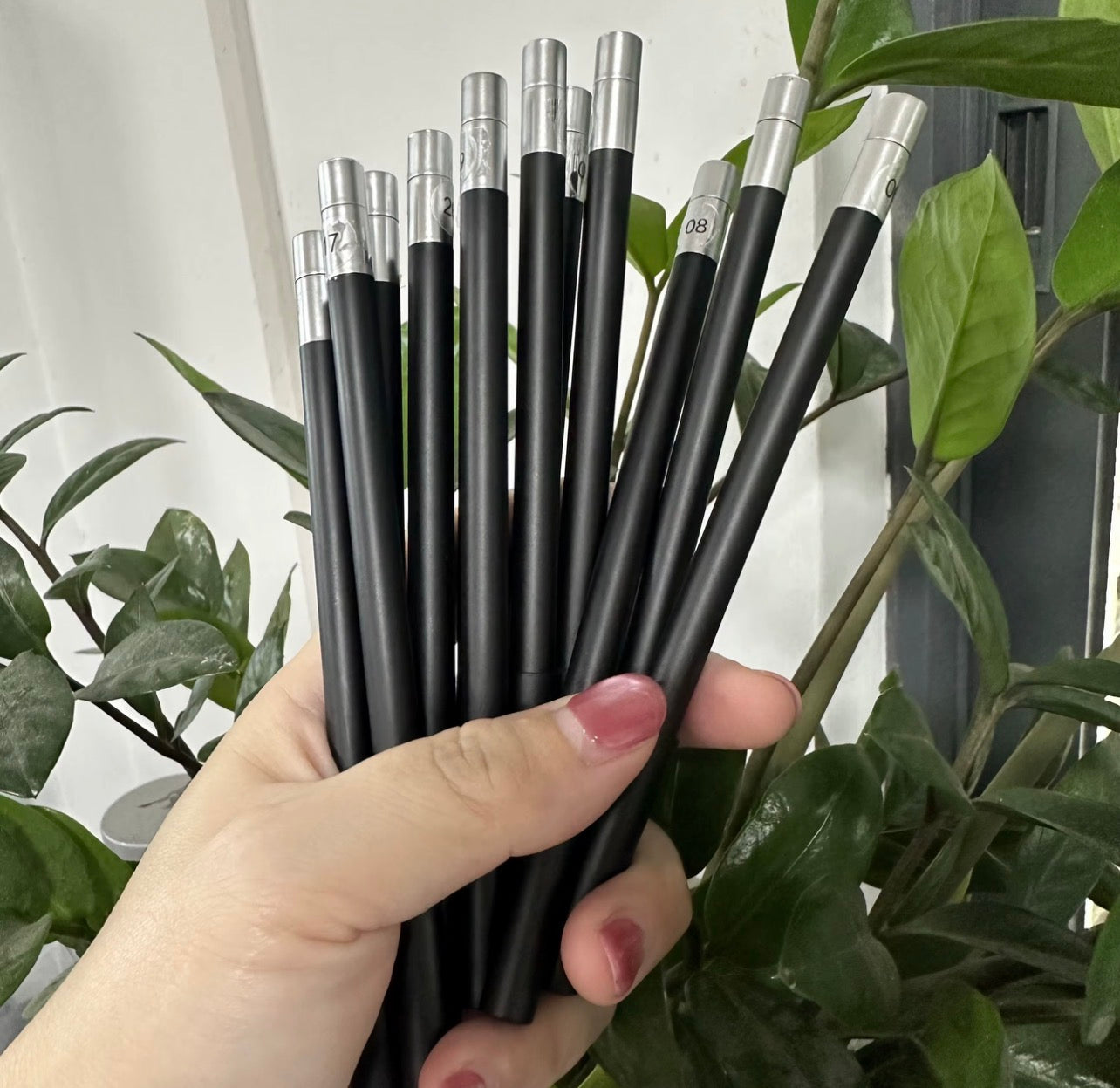 50pcs Private Label Creamy Retractable Black Lip Liner