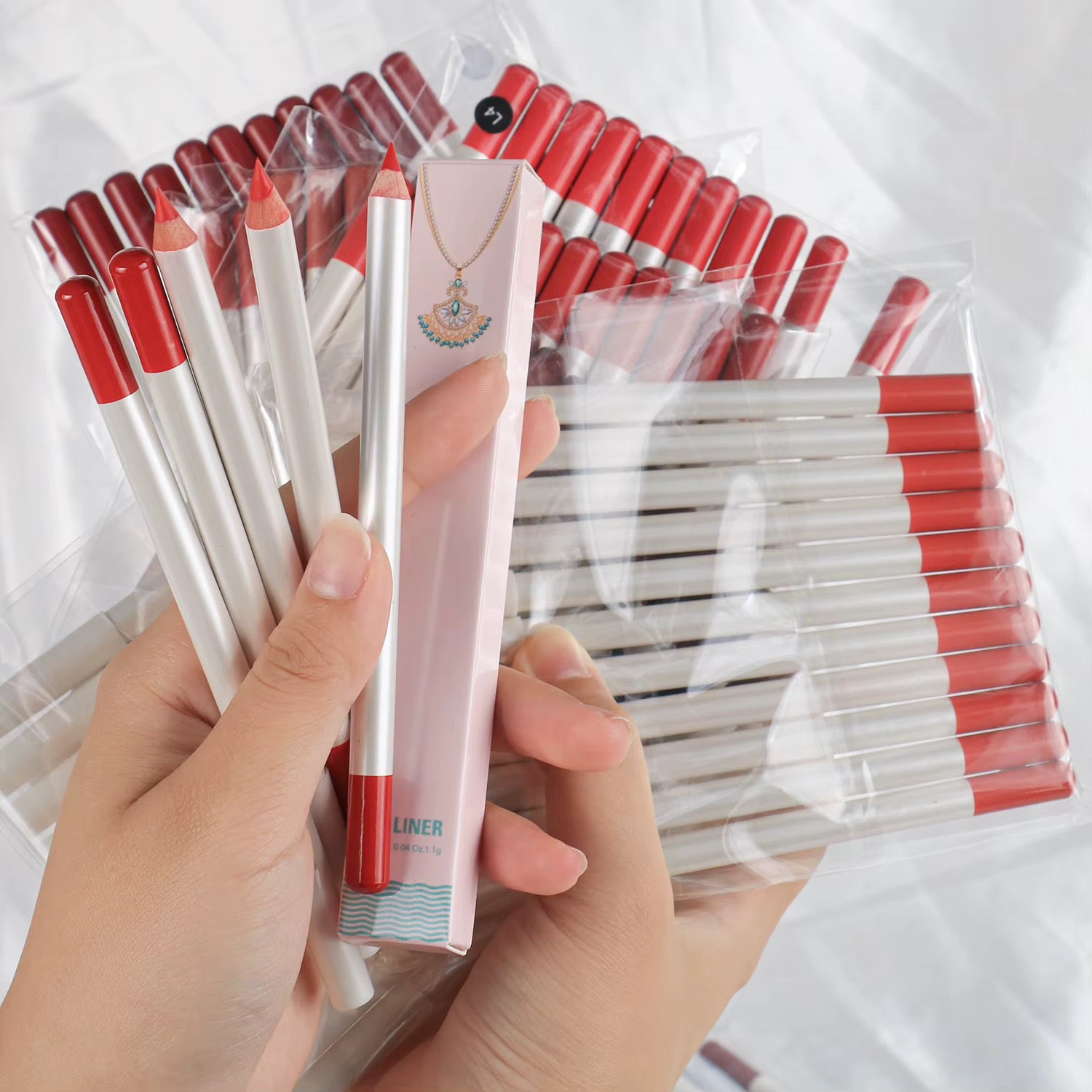 Wholesale Creamy Lip Liner Pencil (1.3)